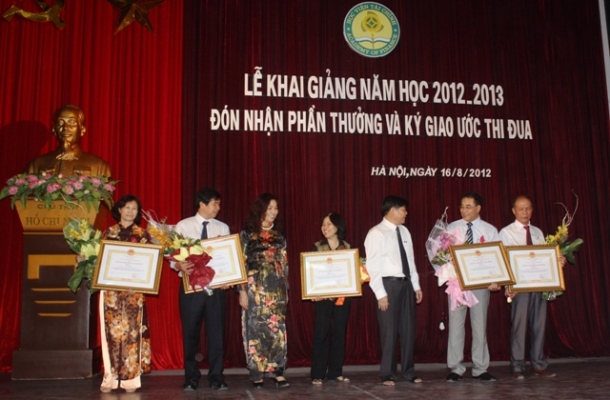 Học viện Tài chính khai giảng năm học mới